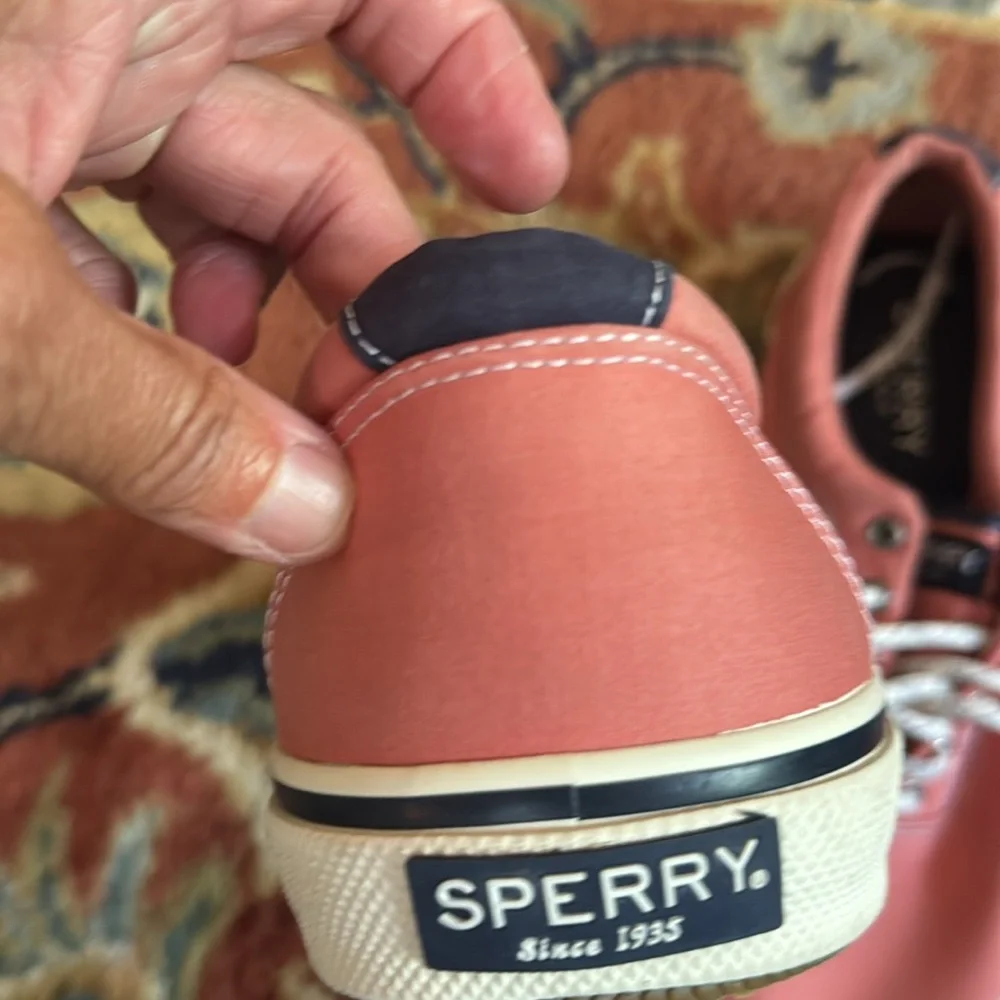 Coral Sperry Sneakers Men’s Size 11 - Picture 3 of 4